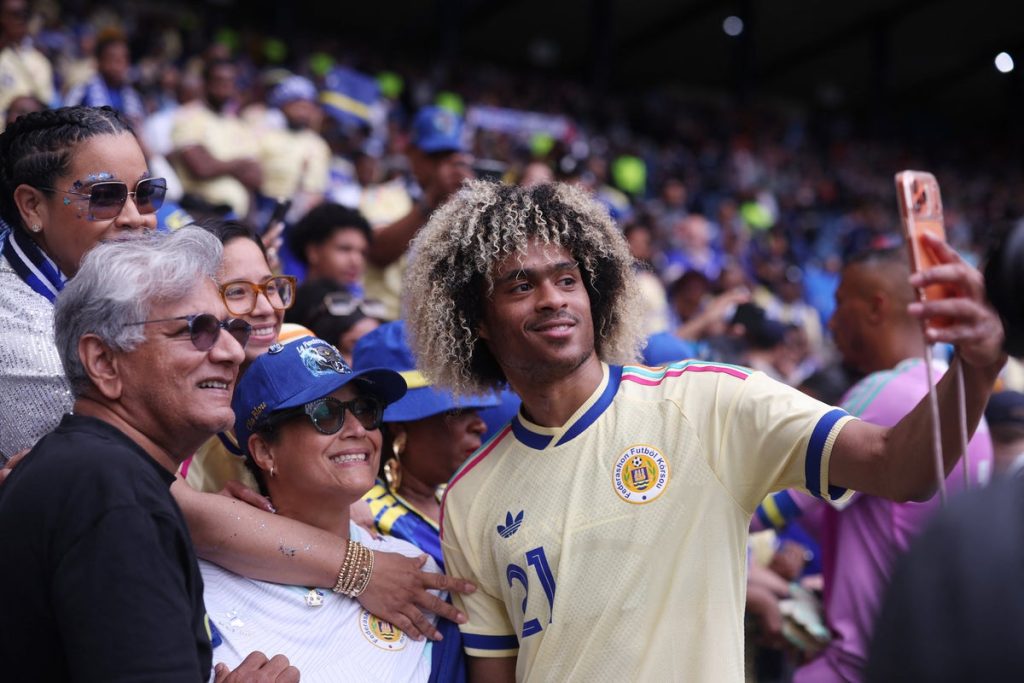 Caribbean island of Curaçao qualifies for the FIFA World Cup in historic achievement (Photo by: the-independent.com)