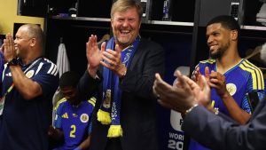 Dutch royals join Curaçao national football team in locker room to mark historic World Cup result (Photo by: uecdn.es)