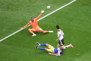 Expanded World Cup format produces competitive results contrary to pre-tournament predictions (Photo by: mercurynews.com)