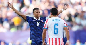 France take lead against Paraguay via VAR-awarded penalty at FIFA World Cup (Photo by: ad.nl)