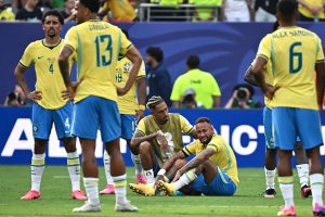 Neymar announces retirement from international football following Brazil's World Cup elimination (Photo by: yimg.com)