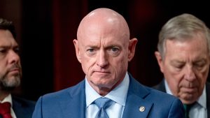 Senator Kelly publicly endorses Team Mexico for World Cup while largely omitting U.S. men's team (Photo by: foxnews.com)